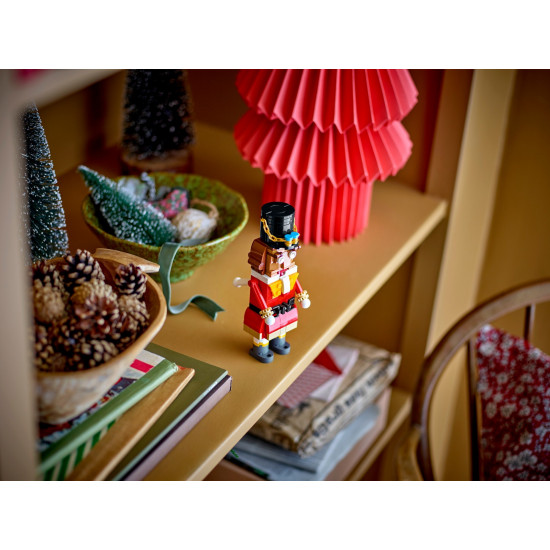 ЛЕГО Лешникотрошачката – СЕЗОННИ