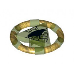Ring with Center Triangle with Gold Bands and Manta Ray Pattern (Atlantis Treasure Key): {прозрачно ярко зелен}