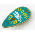 Minifigure, Shield Ovoid with White Dragon Head and Bright Light Orange Filigree on Dark Turquoise Background Pattern: {пясъчно жълт}