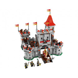 Кралски замък – ЗАМЪК