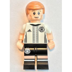 Toni Kroos, Deutscher Fussball-Bund / DFB (Minifigure Only without Stand and Accessories) – КОЛЕКЦИОНЕРСКИ МИНИФИГУРКИ