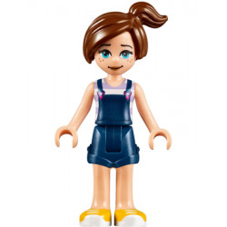 Sophie Jones - Closed Mouth Smile – ЕЛФИ