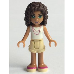 Friends Andrea - Tan Shorts, White Top with Necklace with Music Notes – ПРИЯТЕЛИ