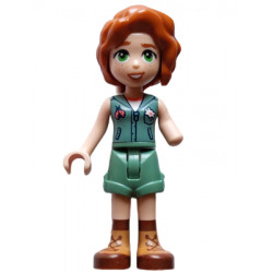 Friends Autumn - Sand Green Vest over White Shirt, Sand Green Shorts, Nougat and Reddish Brown Boots – ПРИЯТЕЛИ