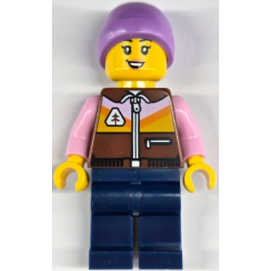 Ice Skater - Female, Reddish Brown Jacket, Dark Blue Legs, Medium Lavender Beanie – ПРАЗНИЦИ И СЪБИТИЯ