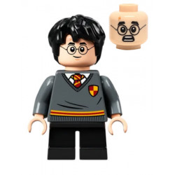 Harry Potter - Gryffindor Sweater with Crest, Black Short Legs – ХАРИ ПОТЪР