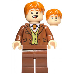 Fred Weasley - Reddish Brown Suit, Dark Orange Tie, Grin / Smiling – ХАРИ ПОТЪР