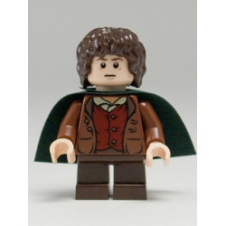 Frodo Baggins - Dark Green Cape, Dark Brown Short Legs – ХОБИТ И ВЛАСТЕЛИНЪТ НА ПРЪСТЕНИТЕ