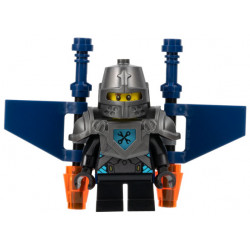 Robin Underwood - Pearl Dark Gray Helmet and Armor, Black Short Legs, Jet Pack – НЕКСО РИЦАРИ