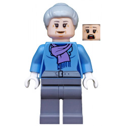 Aunt May - Medium Lavender Scarf – СУПЕР ГЕРОИ