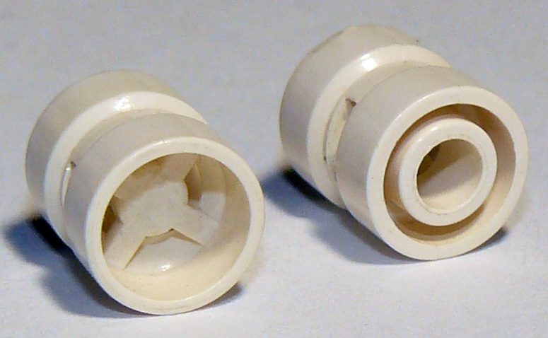 Wheel  8mm D. x 9mm for Slicks, Hole Round for Wheels Holder Pin: {бял}
