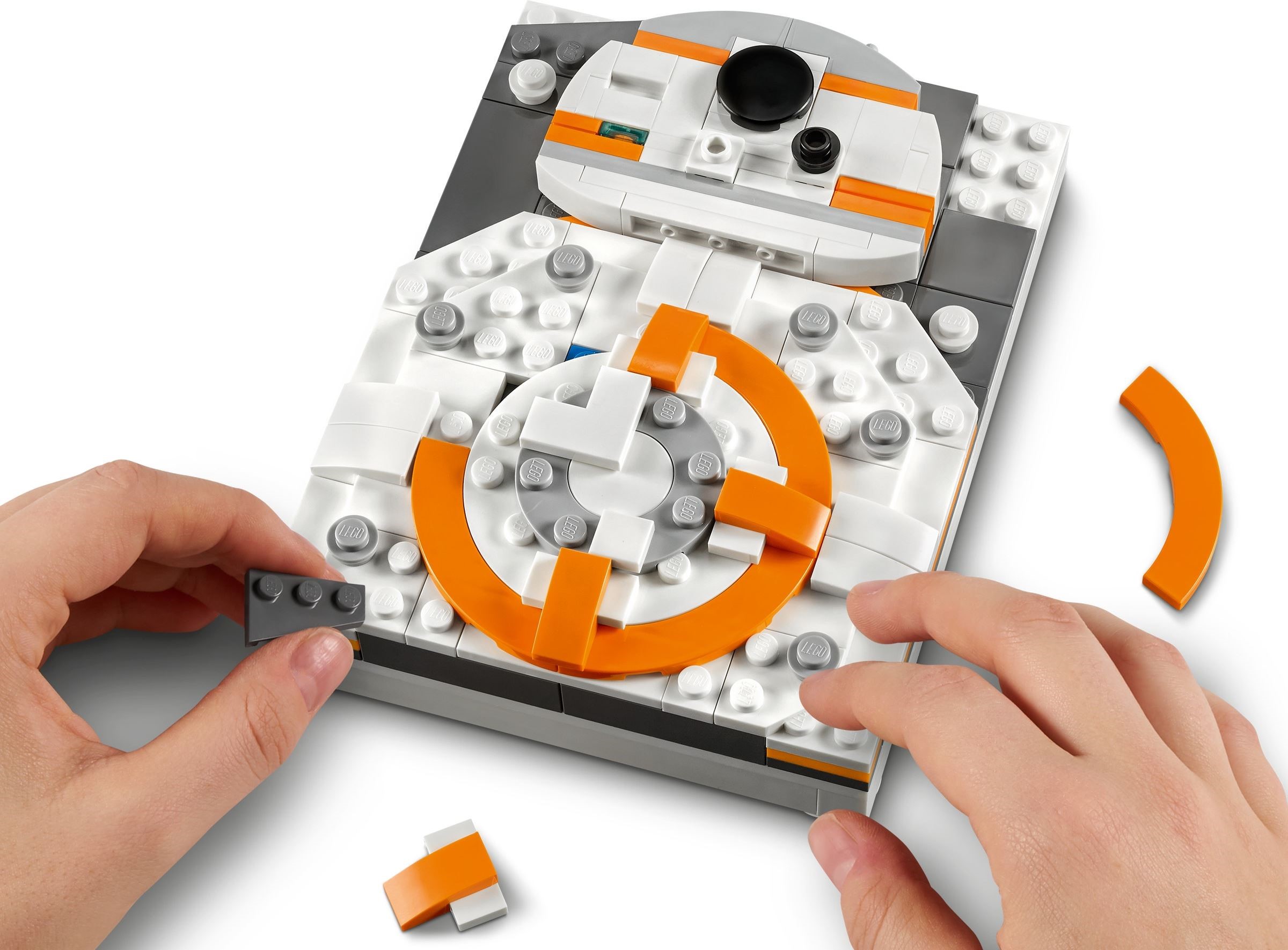 BB-8 – БРИК СКЕЧЕС