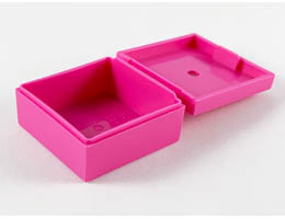 Container, Box 3 1/2 x 3 1/2 x 1 1/3 with Hinged Lid: {ярко пурпурен}