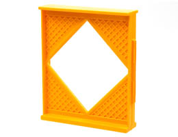 Scala Wall, Diamond Shaped Window 8 x 2 x 8: {ярко жълто-оранжев}