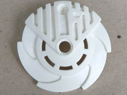Bionicle Weapon 5 x 5 Shield with Saw Blades Circular: {бял}