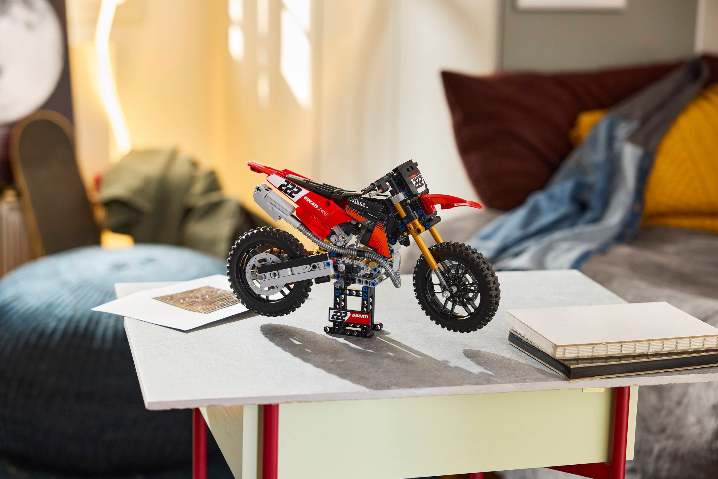 Мотоциклет Ducati Desmo450 MX Factory – ТЕХНИК