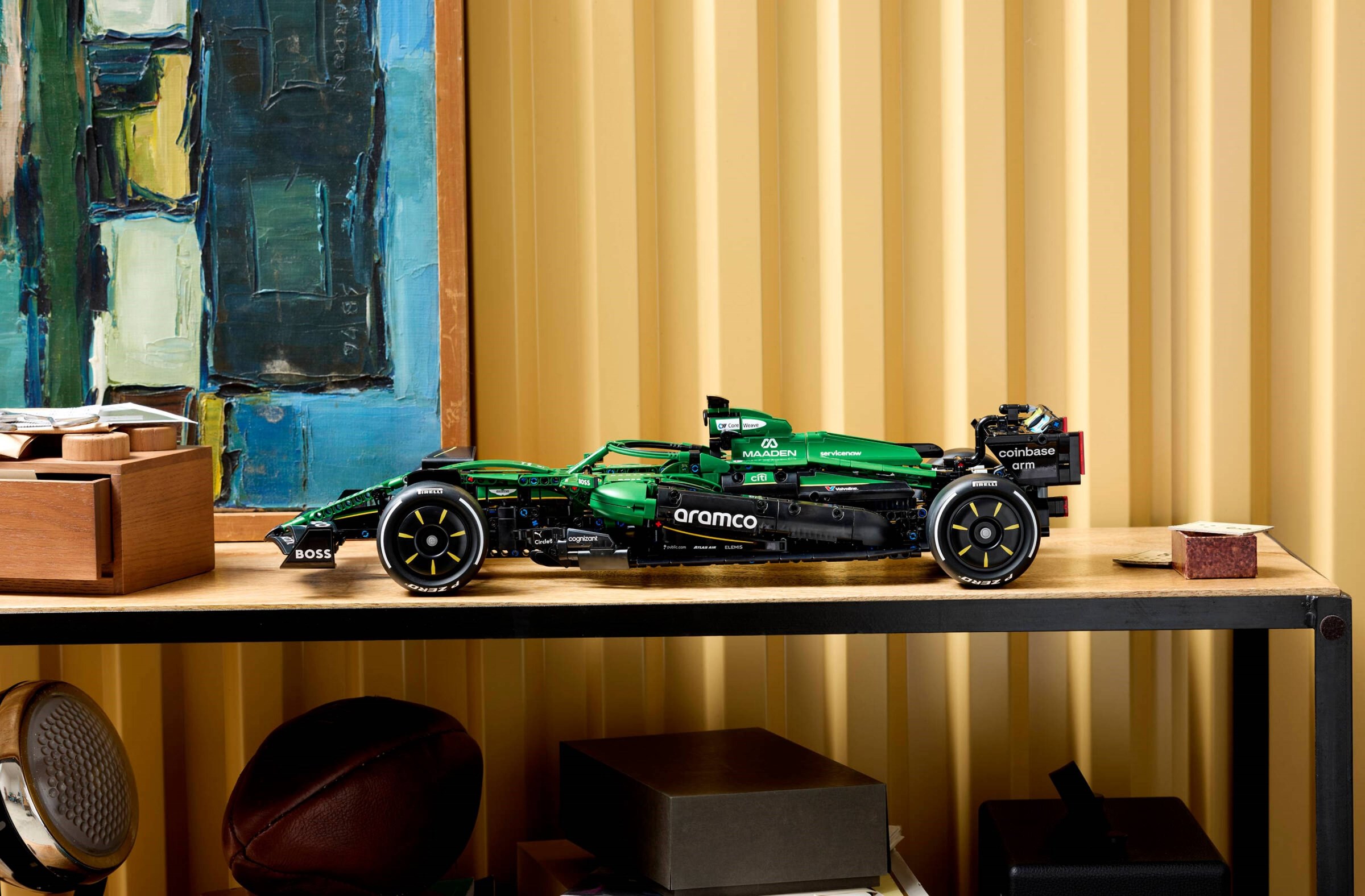 Кола Астън Мартин Арамко AMR25 F1 – ТЕХНИК