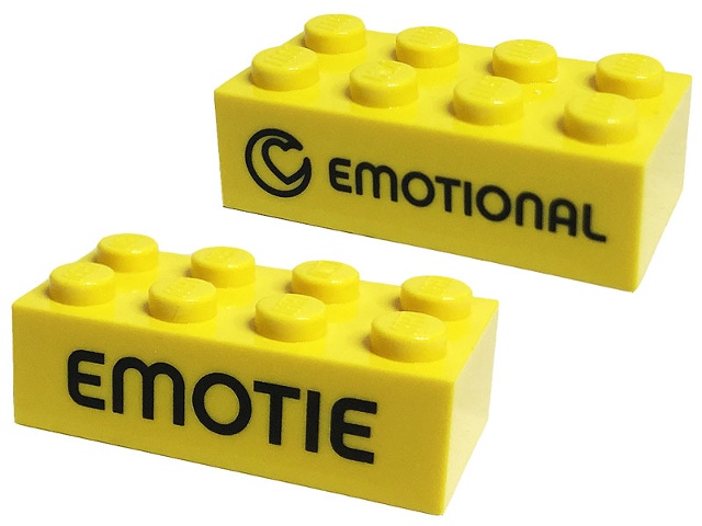 Brick 2 x 4 with Black 'EMOTIONAL' and 'EMOTIE' Pattern on Opposite Sides (Play Day 2019): {ярко жълт}