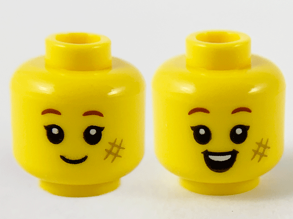 Minifigure, Head Dual Sided Child Reddish Brown Eyebrows, Dark Tan Scuff Mark, Grin / Open Mouth Smile with Top Teeth Pattern - Hollow Stud: {ярко жълт}