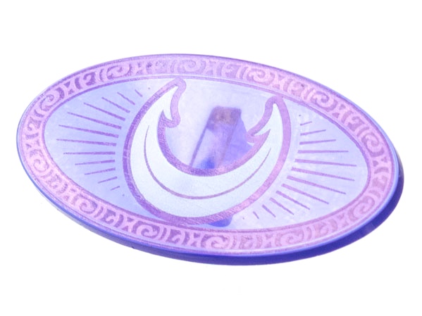 Minifigure, Shield Elliptical with White Crescent Moon, Medium Lavender Border Pattern: {прозрачно ярко синьо-виолетов}