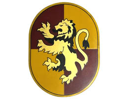 Tile, Round 6 x 8 Oval with Gryffindor Crest with Gold Lion on Dark Red and Bright Light Orange Background Pattern: {топло златист}