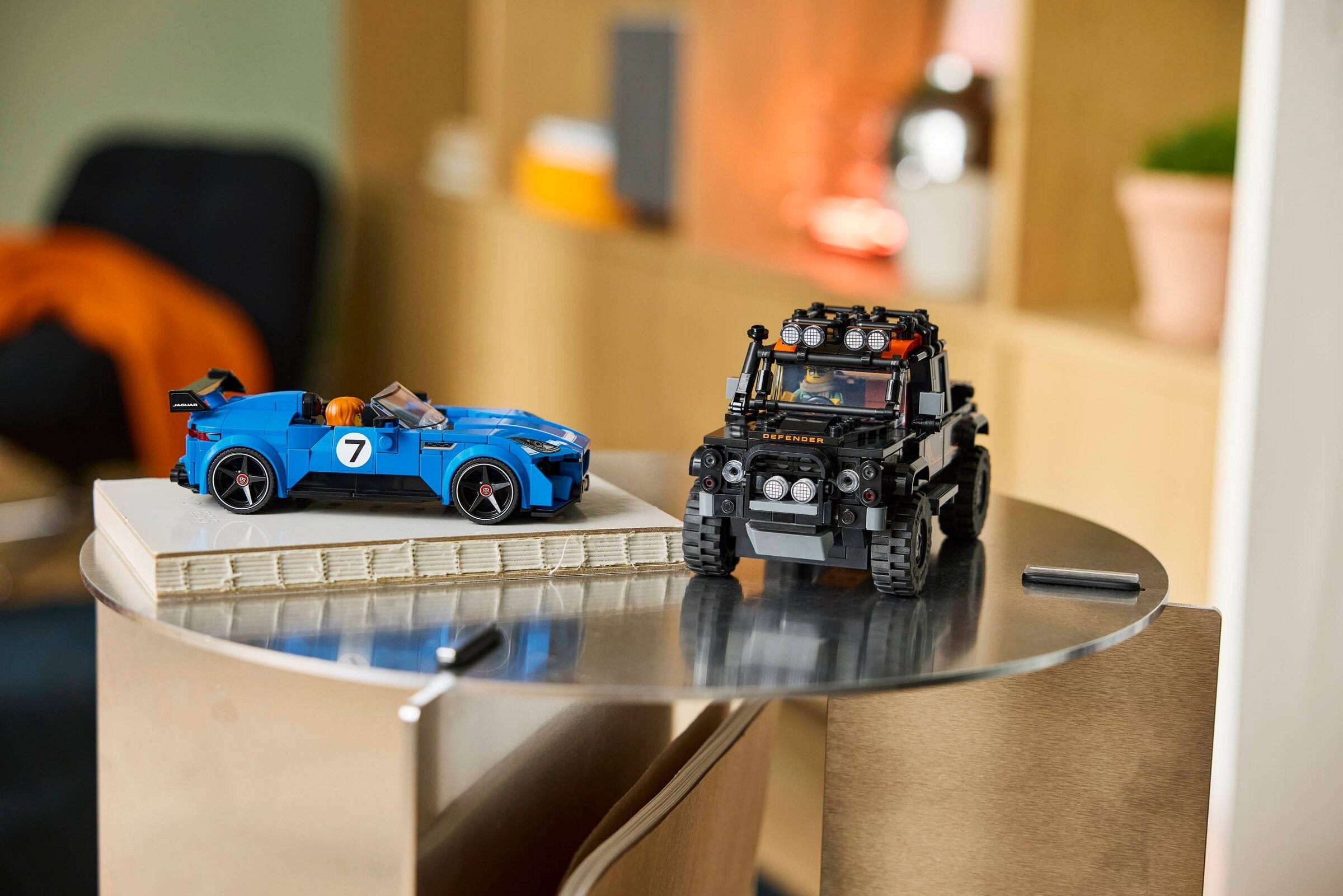 Jaguar Project 7 и Land Rover Defender – СКОРОСТНИ ШАМПИОНИ