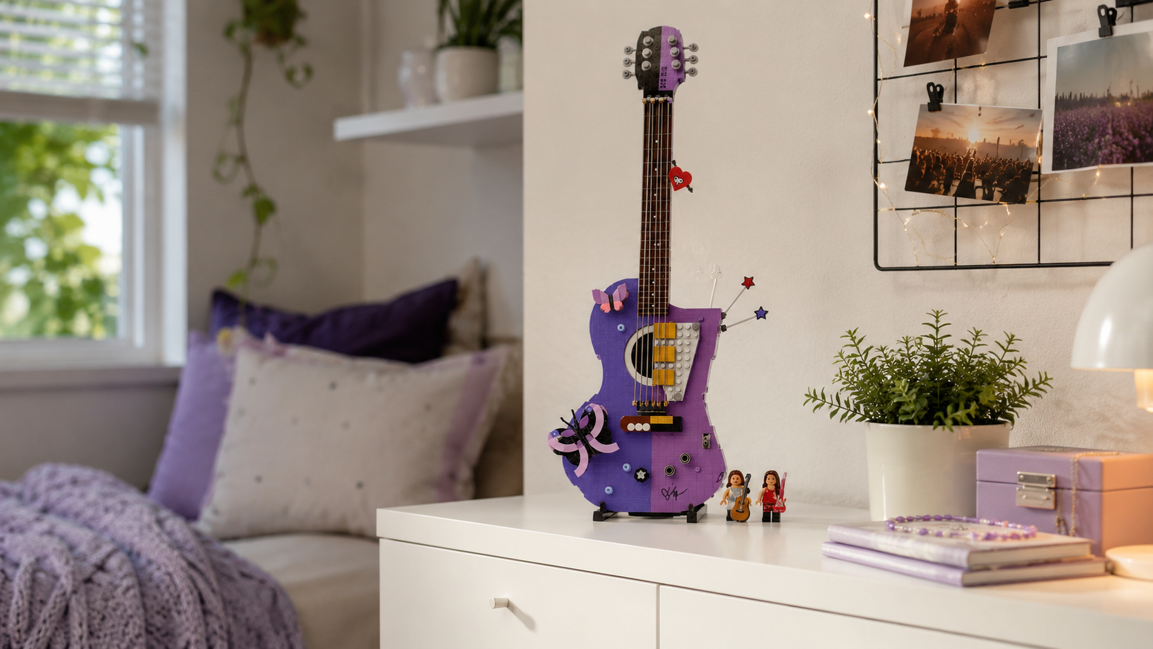 LEGO Olivia Rodrigo Dual Guitar в младежка стая