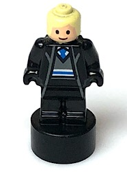 Ravenclaw Student Statuette / Trophy #2, Bright Light Yellow Hair, Light Nougat Face – ХАРИ ПОТЪР