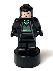 Slytherin Student Statuette / Trophy #3, Light Nougat Face – ХАРИ ПОТЪР