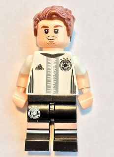 Mario Götze, Deutscher Fussball-Bund / DFB (Minifigure Only without Stand and Accessories) – КОЛЕКЦИОНЕРСКИ МИНИФИГУРКИ