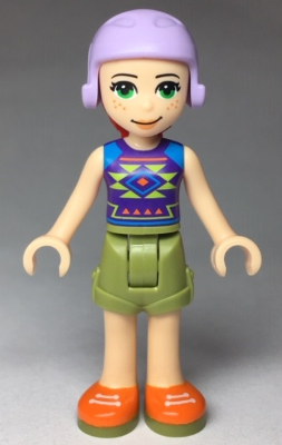 Friends Mia - Olive Green Shorts, Dark Purple Top with Diamonds and Triangles, Lavender Ski Helmet with Red Hair – ПРИЯТЕЛИ