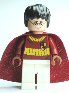 Harry Potter - Dark Red Quidditch Uniform, Light Nougat Head – ХАРИ ПОТЪР
