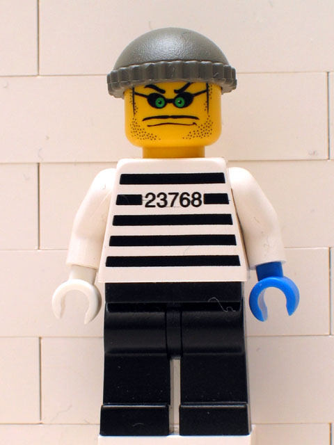 Xtreme Stunts Brickster with Dark Gray Knit Cap – ЕКСТРЕМНИ ОСТРОВНИ КАСКАДИ