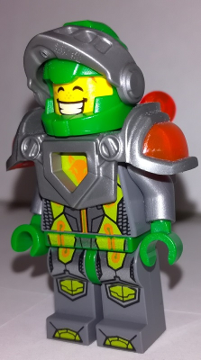 Aaron Fox - Flat Silver Visor and Armor, Clip and Bar with Tow Ball on Back – НЕКСО РИЦАРИ