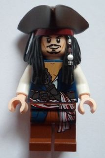 Captain Jack Sparrow with Tricorne and Blue Vest – КАРИБСКИ ПИРАТИ