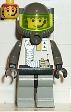 Exploriens - Helmet with Breathing Apparatus and Hose Torso – КОСМОС
