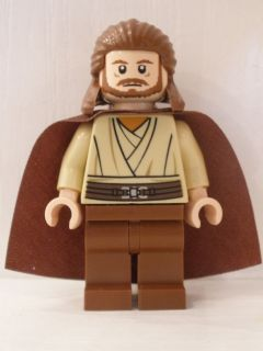 Qui-Gon Jinn - Light Nougat Head, Reddish Brown Legs and Cape – СТАР УОРС