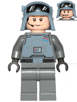 General Maximillian Veers - Helmet with Goggles Print – СТАР УОРС
