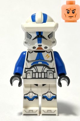Clone Trooper Specialist, 501st Legion (Phase 2) - Blue Arms, Macrobinoculars, Nougat Head, Helmet with Holes – СТАР УОРС
