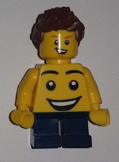 LEGO Brand Store Boy, Large Smiley Face Torso, Short Legs (no back printing) - LEGO Store at KidsFest – МАРКА ЛЕГО